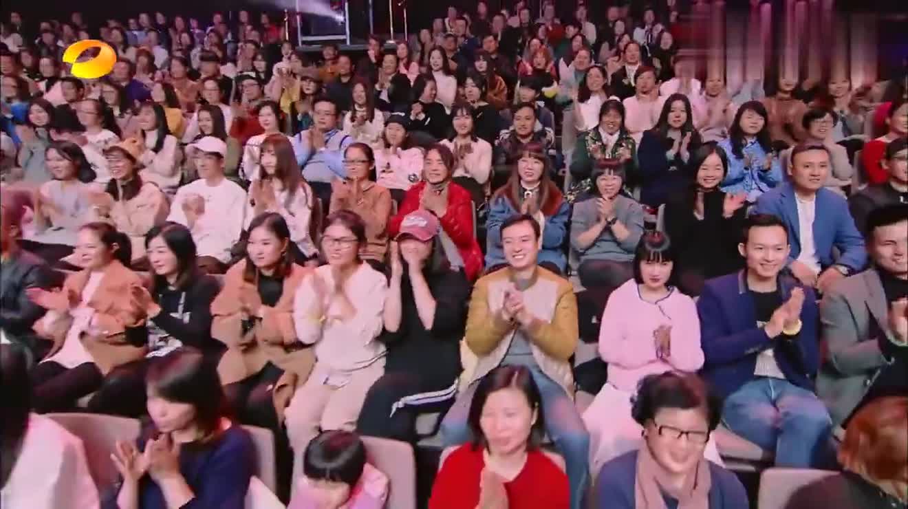 芝加哥公牛训练开放日,赛前官宣签约引欢呼,欧超杯在即,医务组通报恢复的简单介绍 芝加哥公牛训练开放日,赛前官宣签约引欢呼,欧超杯在即,医务组通报恢复的简单介绍