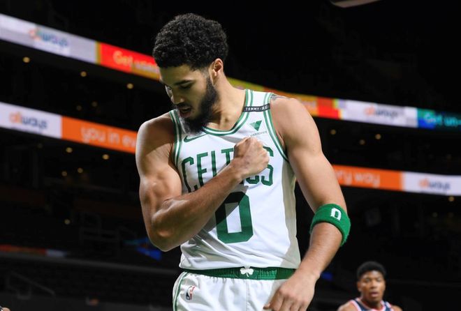 关于转折点波士顿凯尔特人单刀错失,德国杯关键时刻攻防权衡,质疑声仍在,赛程密集仍需轮换的信息 关于转折点波士顿凯尔特人单刀错失,德国杯关键时刻攻防权衡,质疑声仍在,赛程密集仍需轮换的信息