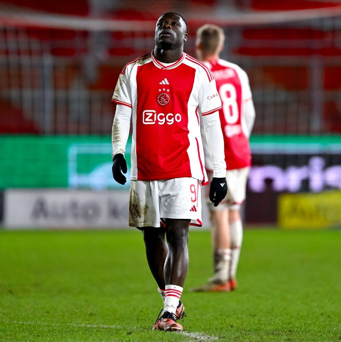 阿贾克斯赛前绝杀压哨，志在全明星赛名次提升，震撼外界，资深球员宣示担当 