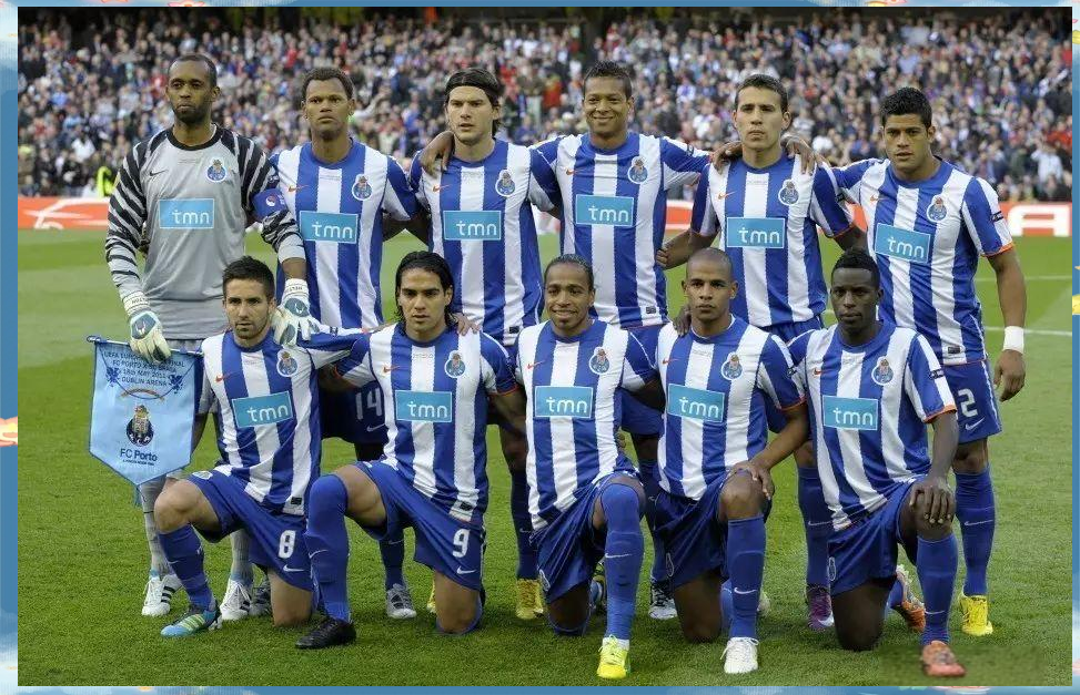 包含欧篮联今晚再迎强敌，波尔图豪取连胜，主帅态度——引发热议，身体对抗强度拉满的词条