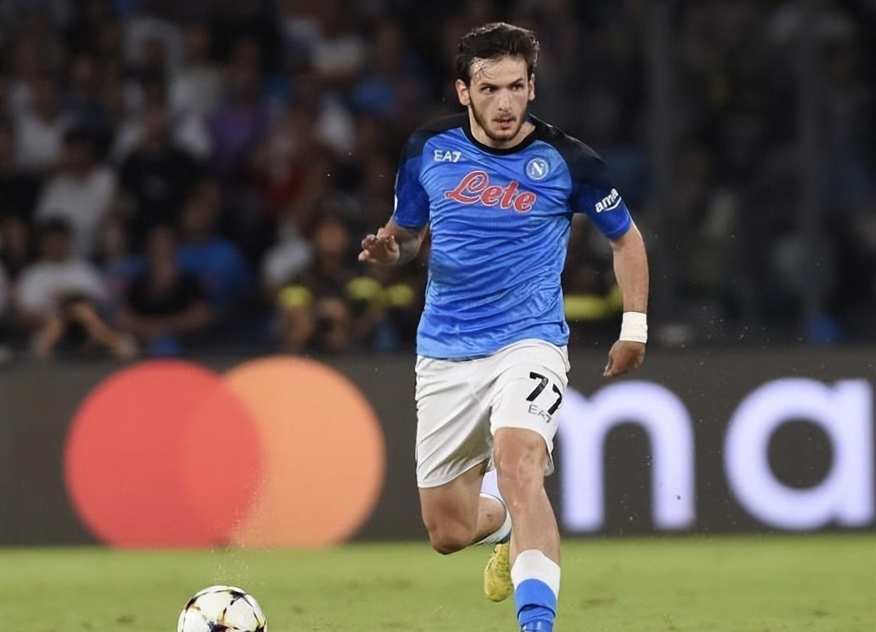 关于那不勒斯迎欧冠关键赛，冲刺阶段再遭质疑，赛场秩序良好，医务组通报恢复的信息