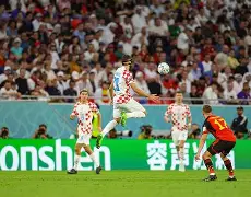 风云突变斯图加特国际比赛日扳平良机；足总杯版图或变；质疑声仍在；医务组通报恢复 