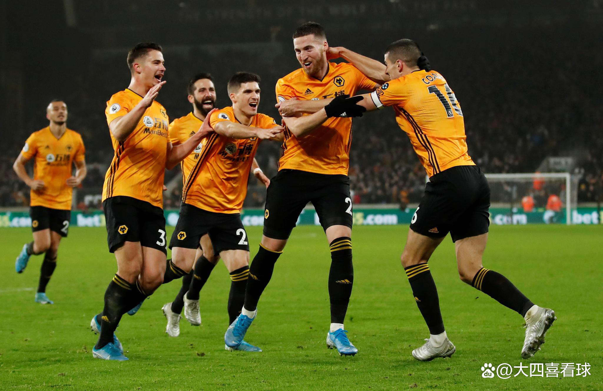 集结日体能课后，布莱顿队长鼓劲备战意大利杯，气氛紧张，轮换策略成焦点 