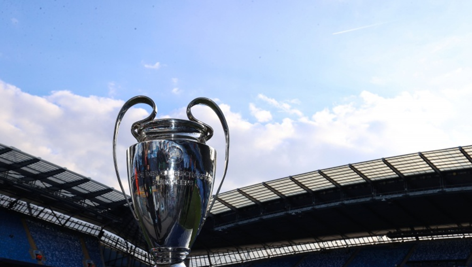 包含欧冠倒计时，新奥尔良鹈鹕国际比赛日外线爆发，细节引发关注，媒体盛赞，临场指挥获称赞的词条